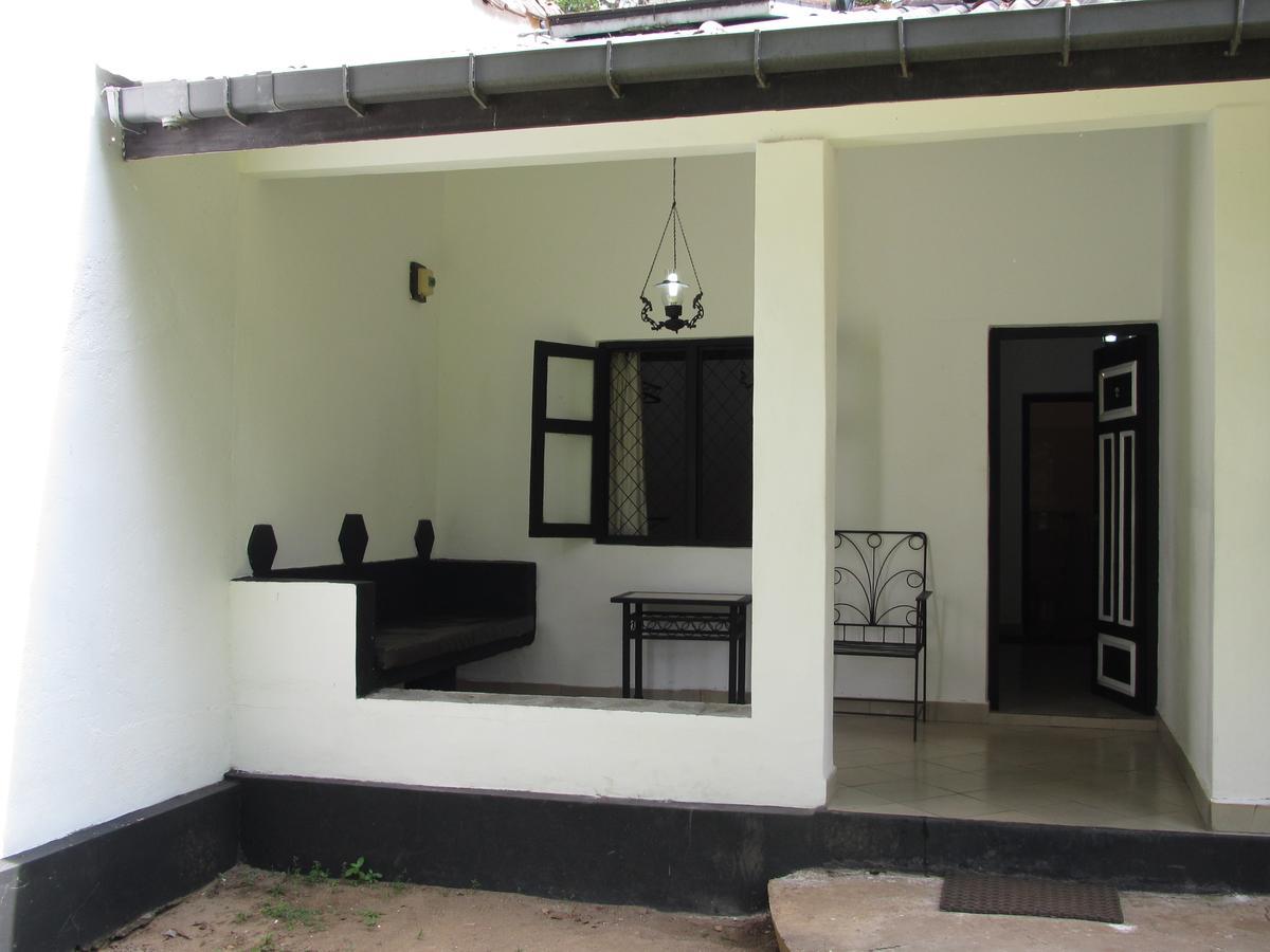 Hotel Dambulu Oya Family Park Dambulla Exterior foto